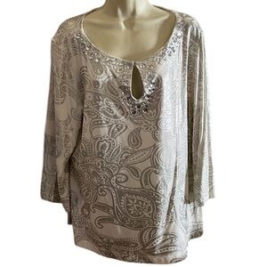 Chico’s size XL white & metallic silver embellished V-neck top 3/4 sleeve